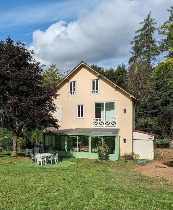 Maison Des Annees 30 - Vic-Sur-Cere - 14 Personnes Luaran gambar